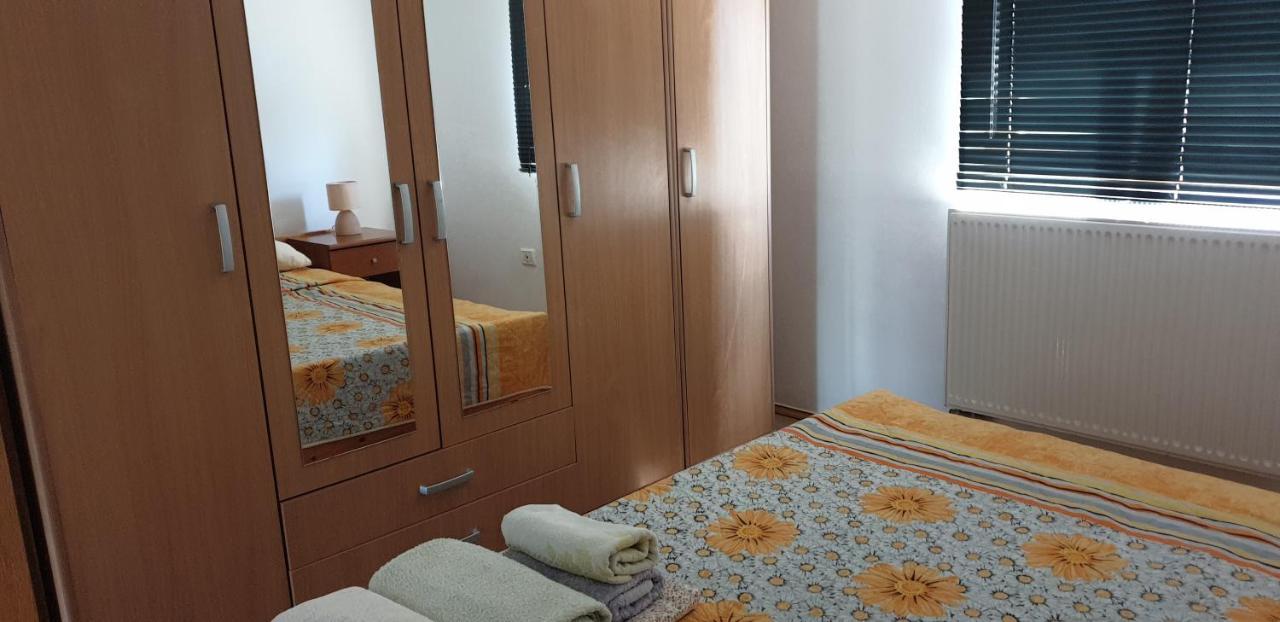 Apartments Nena 3* Ližnjan 외부 사진